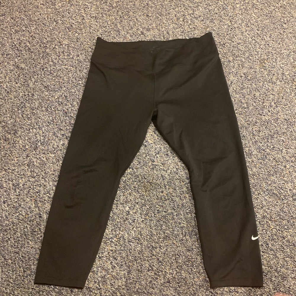 Nike dri-fit capris
